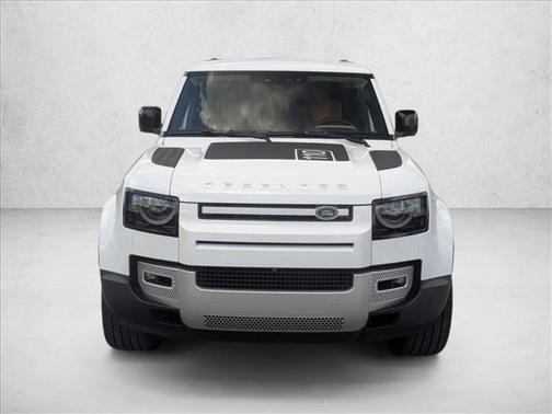 Fuji White 2024 Land Rover Defender 110 P400 S