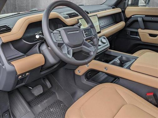 2025 Land Rover Defender 90 P300 S