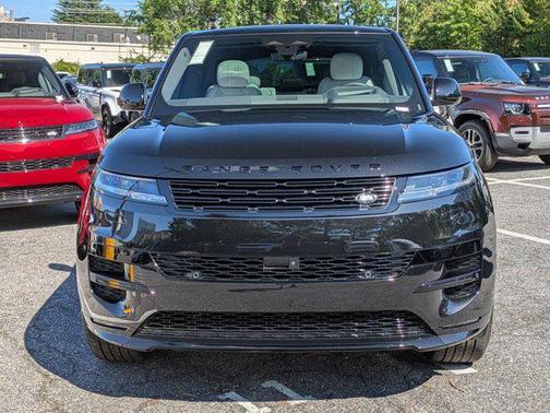 2025 Land Rover Range Rover Sport SE