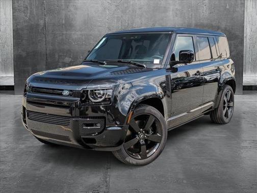 2025 Land Rover Defender 110 V8