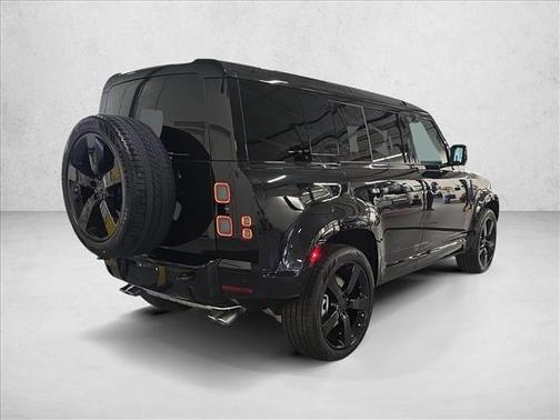 Santorini Black Metallic 2026 Land Rover Defender P500 X-Dynamic SE