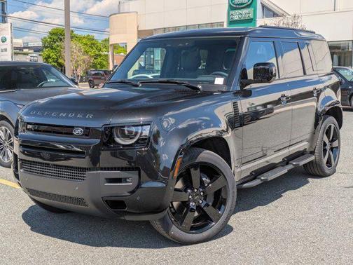 Santorini Black Metallic 2026 Land Rover Defender P400 X-Dynamic SE