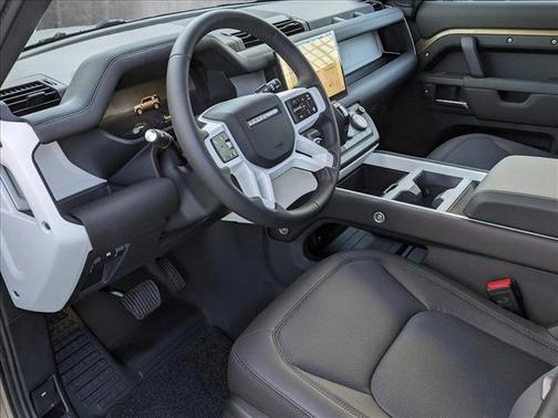 2025 Land Rover Defender S