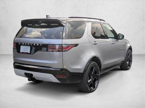 Eiger Grey Metallic 2026 Land Rover Discovery Gemini Edition