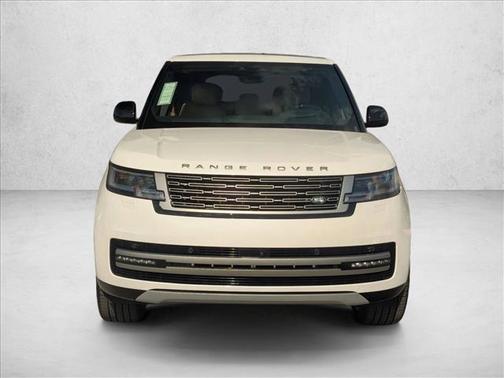 Ostuni Pearl White Premium Metallic 2026 Land Rover Range Rover P400 SE 7 Seat