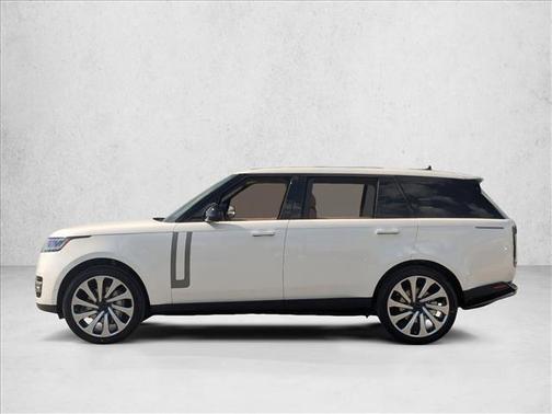Ostuni Pearl White Premium Metallic 2026 Land Rover Range Rover P400 SE 7 Seat