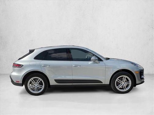 2024 Porsche Macan AWD