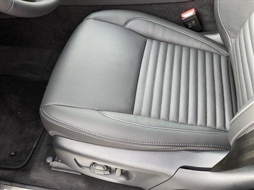 2025 Land Rover Discovery Sport Dynamic SE