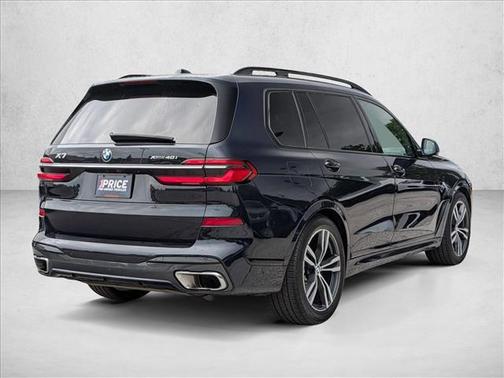 Carbon Black Metallic 2024 BMW X7 xDrive40i