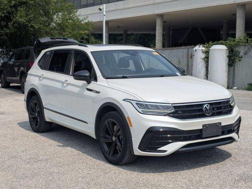 Opal White Pearl 2024 Volkswagen Tiguan 2.0T SE R-Line Black