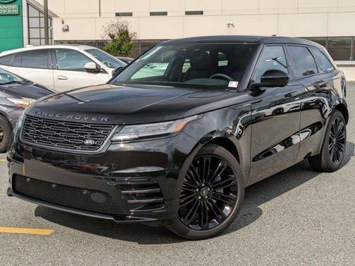 2026 Land Rover Range Rover Velar P250 SE R-Dynamic