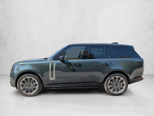 Belgravia Green Metallic 2026 Land Rover Range Rover P400 SE