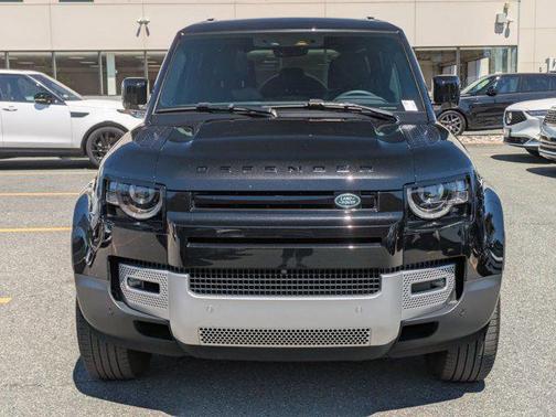Fuji White 2025 Land Rover Defender 110 P300