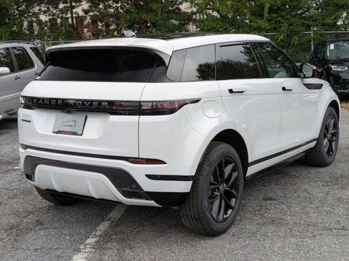 2026 Land Rover Range Rover Evoque Dynamic SE
