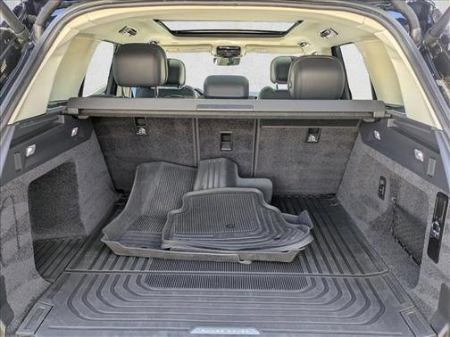Santorini Black Metallic 2023 Land Rover Range Rover P400 SE