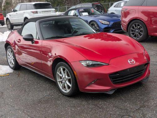 2017 Mazda MX-5 Miata Sport