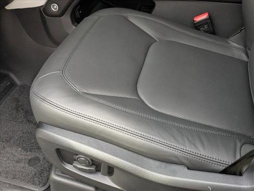 2026 Land Rover Defender P400 X-Dynamic SE