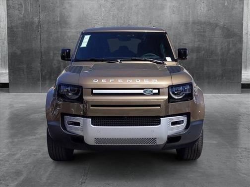 2025 Land Rover Defender 110 P400 S