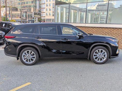 2021 Toyota Highlander Limited