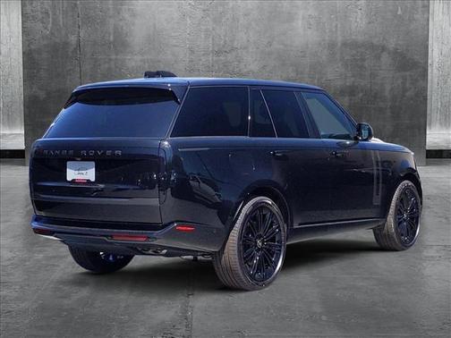 2025 Land Rover Range Rover P530 SE