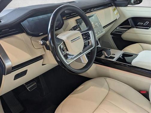 Velocity Blue SV Bespoke Ultra Metallic Gloss 2026 Land Rover Range Rover P400 SE