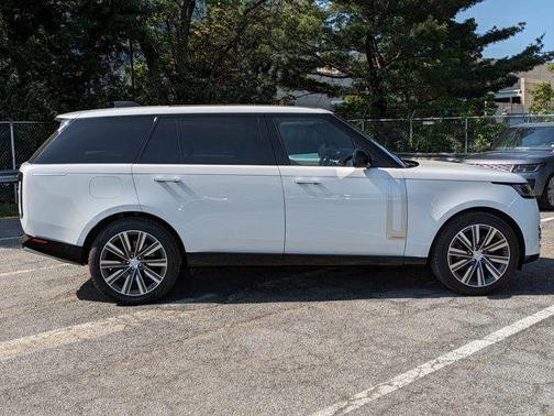 2023 Land Rover Range Rover Autobiography