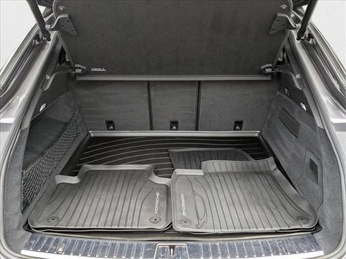 2024 Porsche Cayenne S