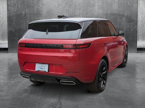 2025 Land Rover Range Rover Sport SE