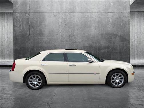 2007 Chrysler 300C Base