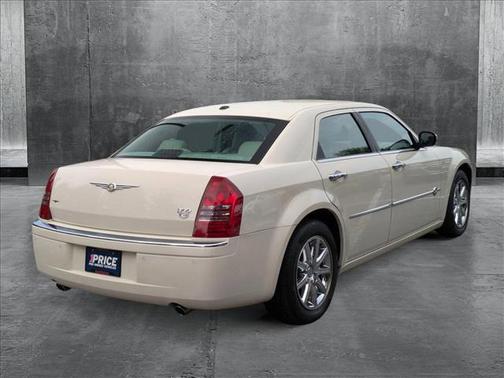 2007 Chrysler 300C Base