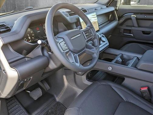 2025 Land Rover Defender 110 P400 S