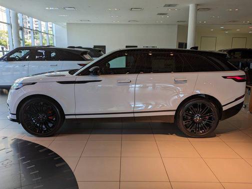 2025 Land Rover Range Rover Velar P250 SE R-Dynamic