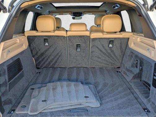 Fuji White 2023 Land Rover Range Rover P530 SE