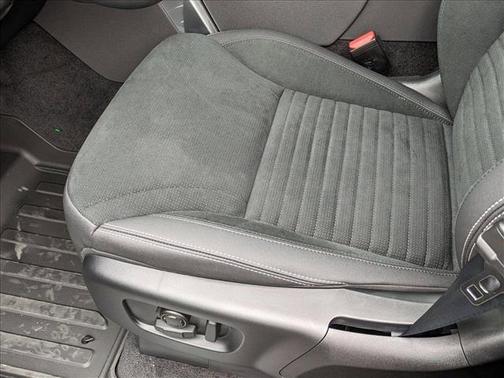 2024 Land Rover Discovery P300 S