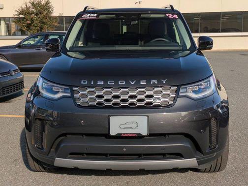 2024 Land Rover Discovery P300 S