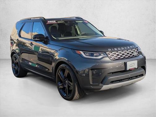 2024 Land Rover Discovery P300 S