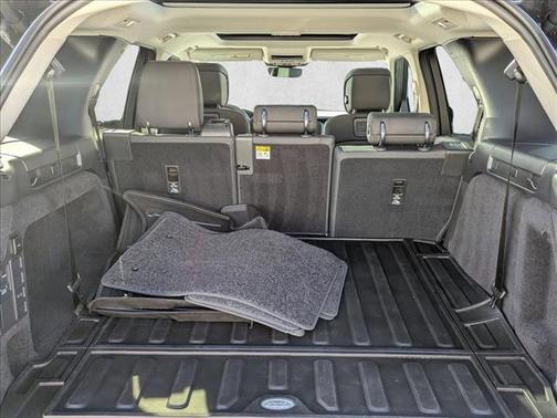 2024 Land Rover Discovery P300 S