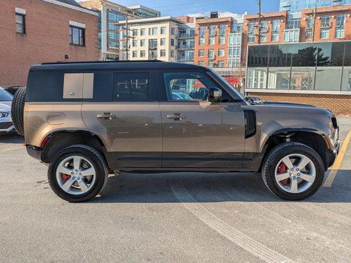 2024 Land Rover Defender 110 P400 X