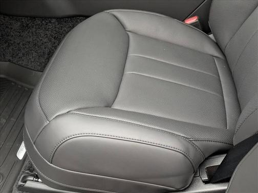 2026 Land Rover Range Rover P400 SE 7 Seat