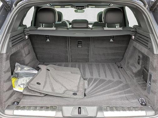 Varesine Blue Metallic 2025 Land Rover Range Rover Sport SE