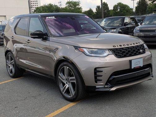 Lantau Bronze Metallic 2021 Land Rover Discovery P360 HSE R-Dynamic