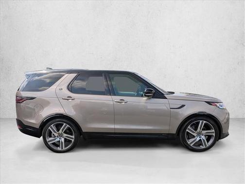 Lantau Bronze Metallic 2021 Land Rover Discovery P360 HSE R-Dynamic