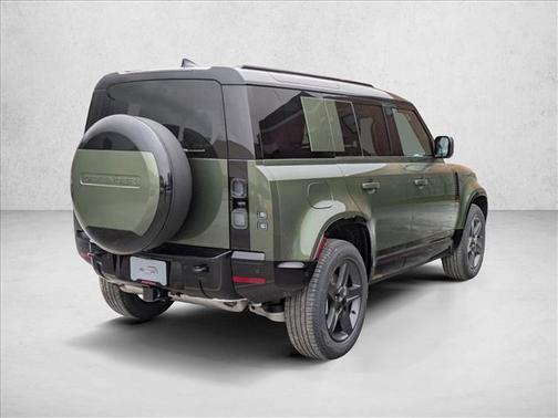 2026 Land Rover Defender P400 X-Dynamic SE