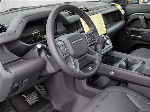 2026 Land Rover Defender P400 X-Dynamic SE