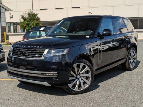 2025 Land Rover Range Rover P530 SE