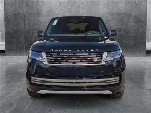 2025 Land Rover Range Rover P530 SE