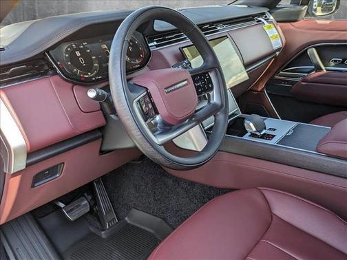 2025 Land Rover Range Rover P530 SE