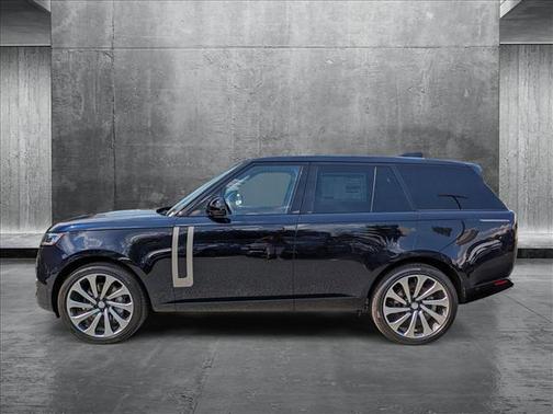 2025 Land Rover Range Rover P530 SE