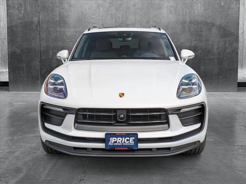 2024 Porsche Macan Base