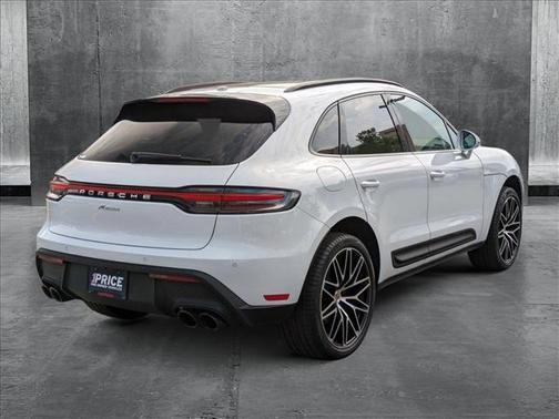 2024 Porsche Macan Base